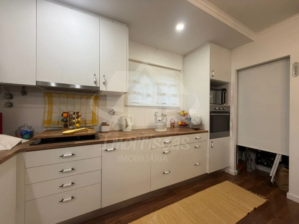 Moradia T6 para Venda em Ramada e Caneças Foto 7