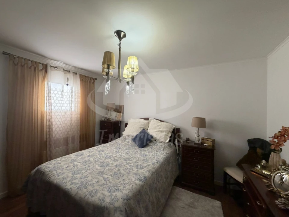 Moradia T6 para Venda em Ramada e Caneças Foto 28