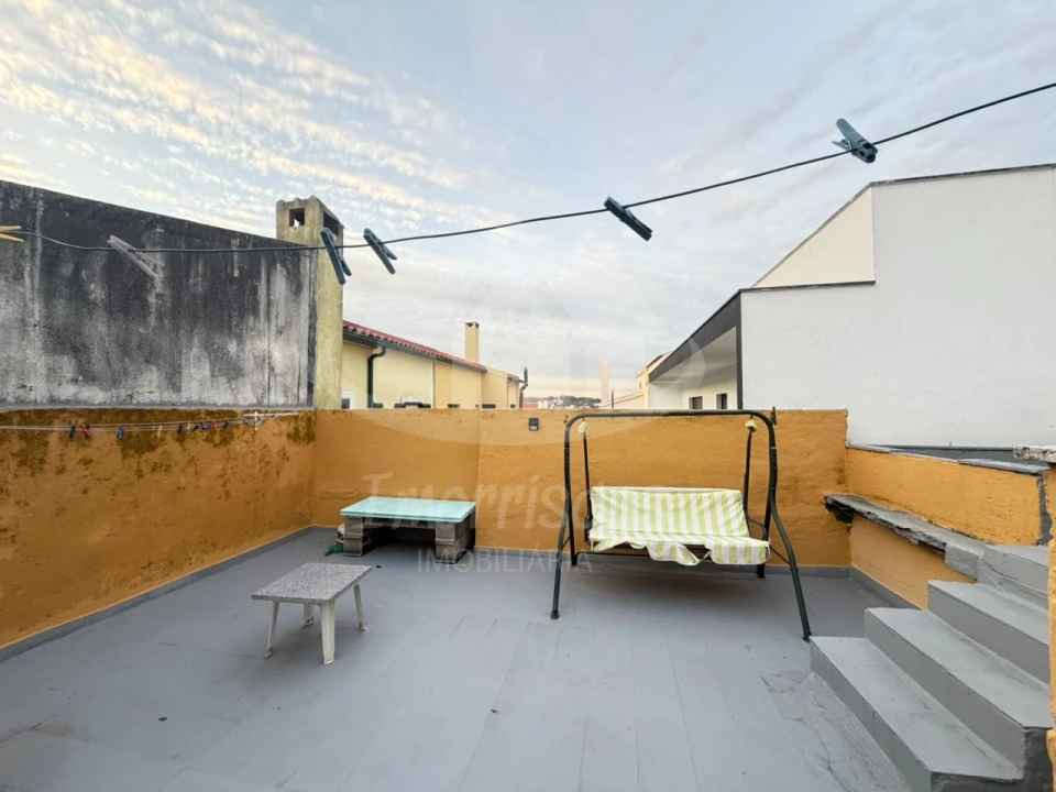 Moradia T6 para Venda em Ramada e Caneças Foto 39