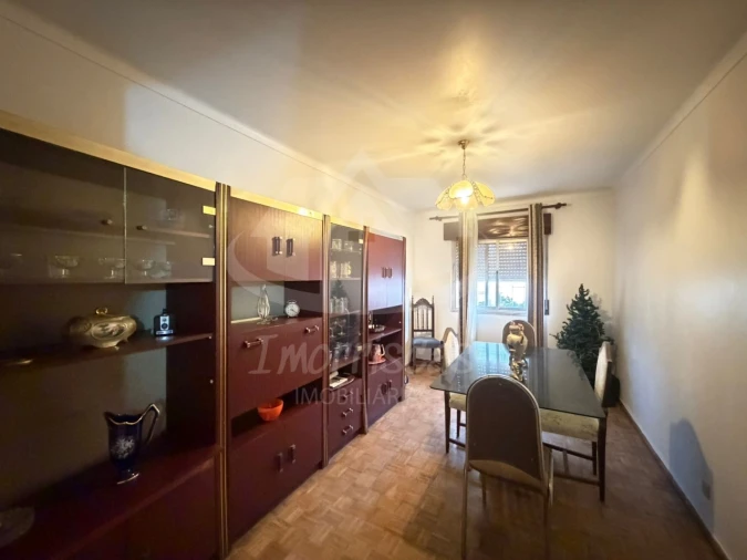 Moradia T6 para Venda em Ramada e Caneças Foto 22