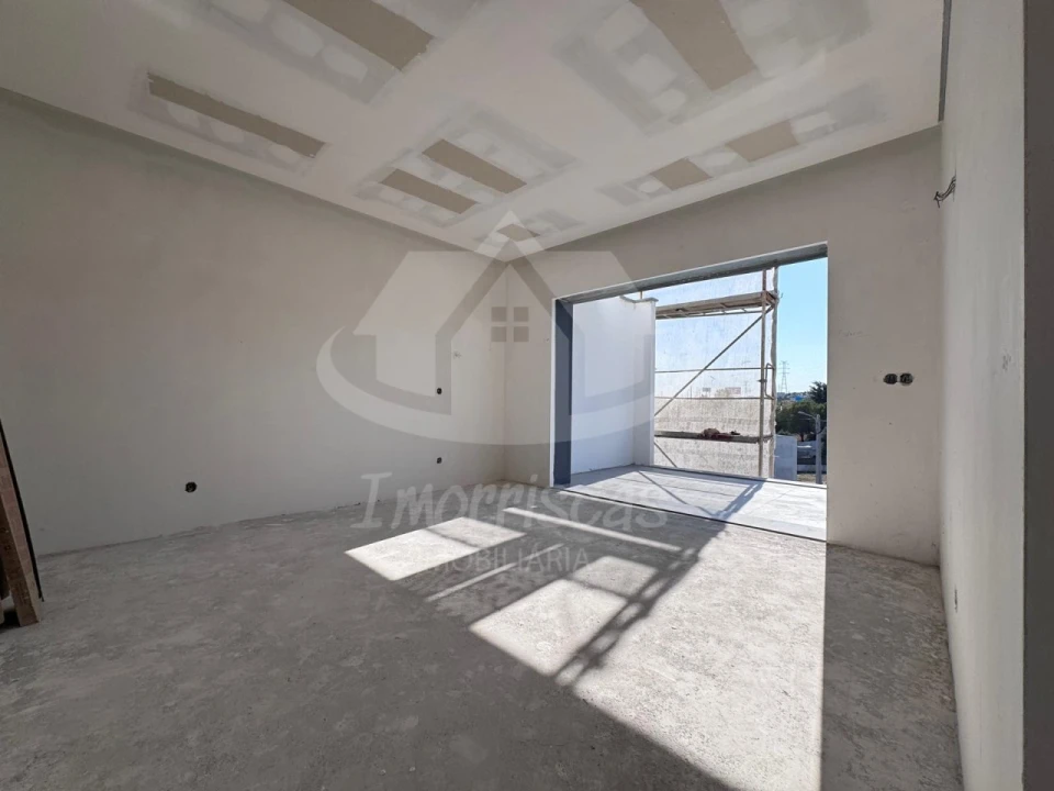 Moradia T4 para Venda em Santa Iria de Azoia, São João da Talha e Bobadela Foto 28