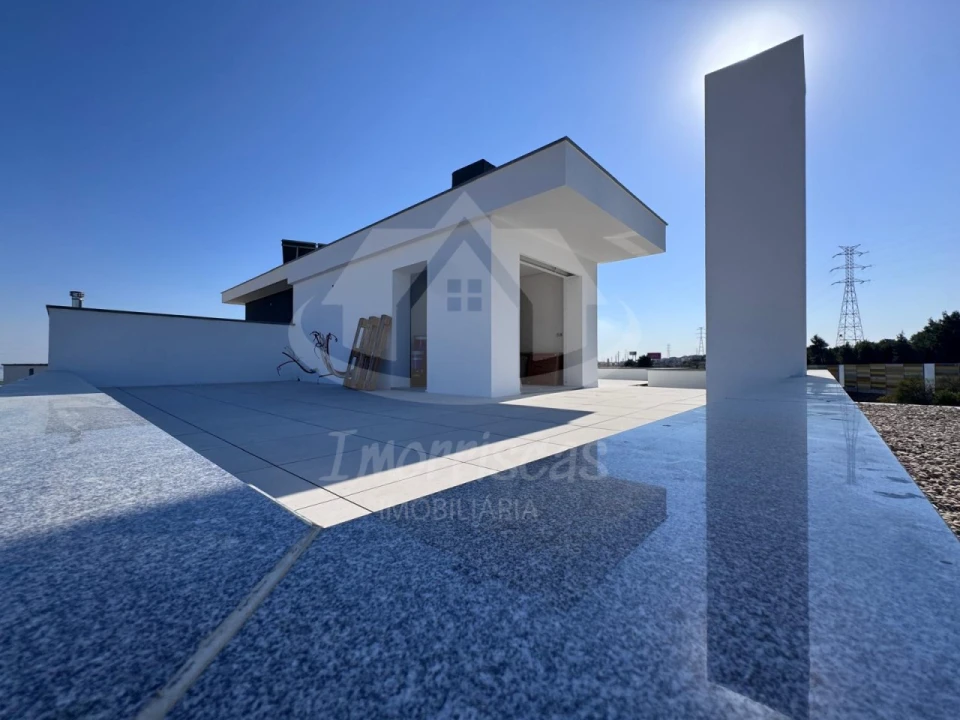 Moradia T4 para Venda em Santa Iria de Azoia, São João da Talha e Bobadela Foto 32