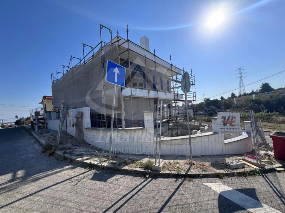 Moradia T4 para Venda em Santa Iria de Azoia, São João da Talha e Bobadela Foto 45