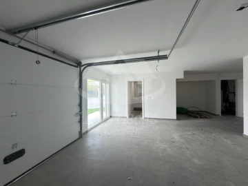 Moradia T4 para Venda em Santa Iria de Azoia, São João da Talha e Bobadela