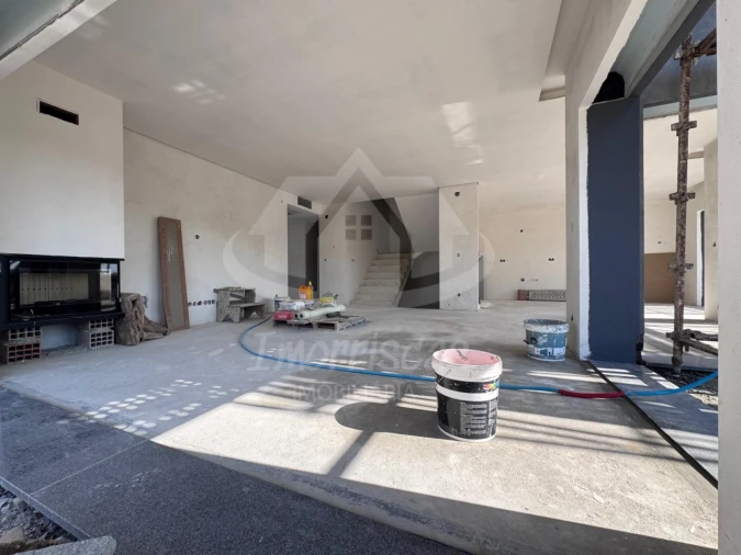 Moradia T4 para Venda em Santa Iria de Azoia, São João da Talha e Bobadela Foto 11