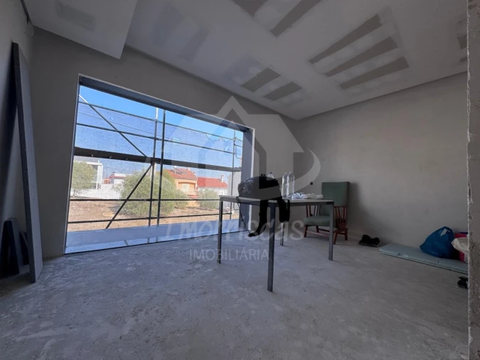 Moradia T4 para Venda em Santa Iria de Azoia, São João da Talha e Bobadela Foto 18