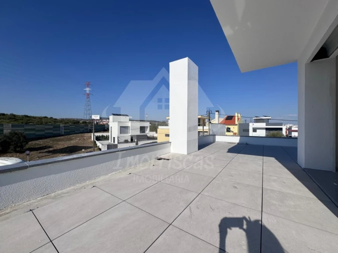 Moradia T4 para Venda em Santa Iria de Azoia, São João da Talha e Bobadela Foto 37