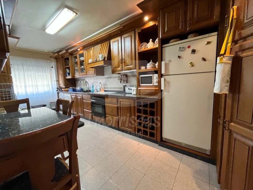 Apartamento T3 para Venda em Póvoa de Santa Iria e Forte da Casa Foto 5