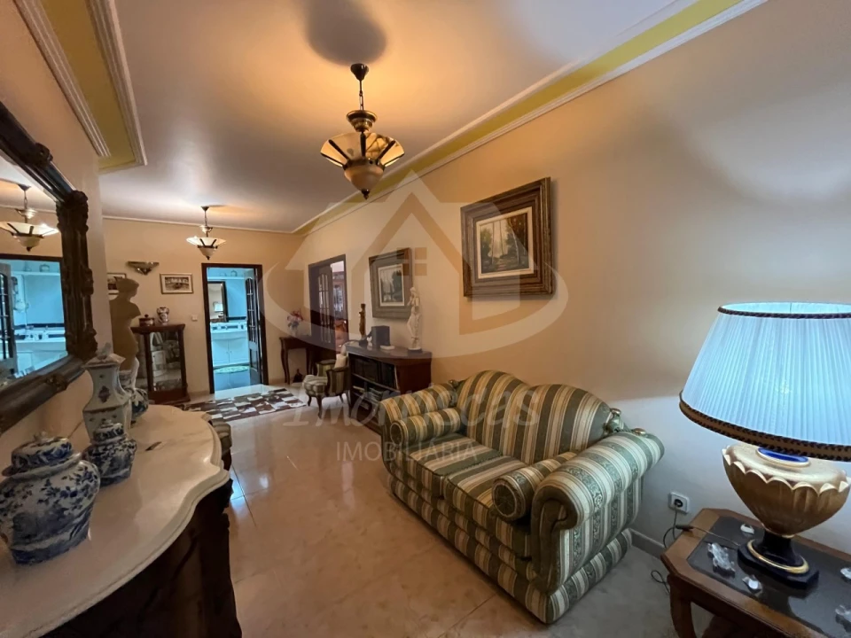 Apartamento T3 para Venda em Póvoa de Santa Iria e Forte da Casa Foto 9