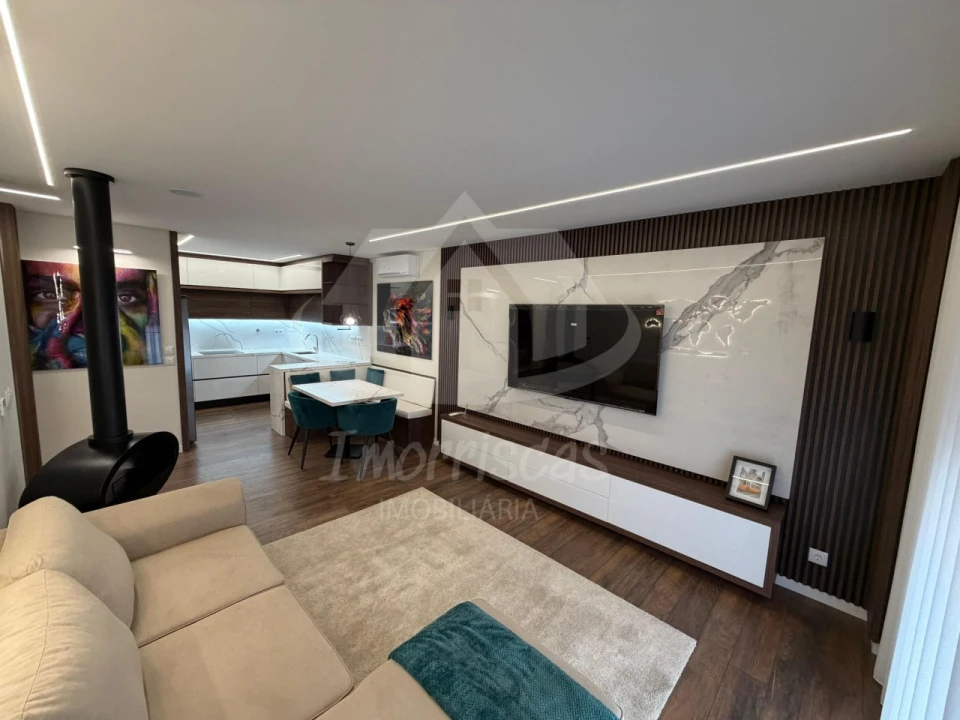 Apartamento T2 para Venda em Póvoa de Santa Iria e Forte da Casa Foto 5