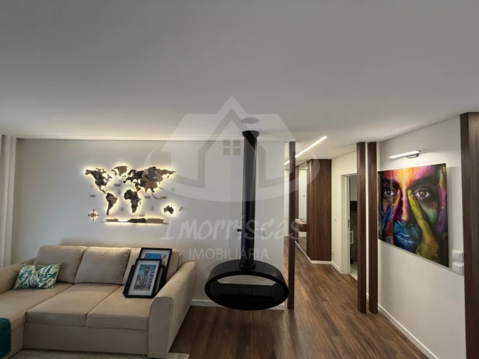 Apartamento T2 para Venda em Póvoa de Santa Iria e Forte da Casa Foto 3