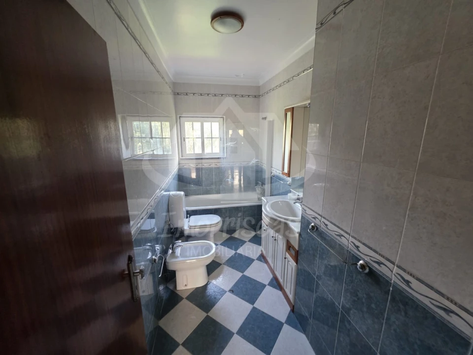 Moradia T4 para Venda em Pontinha e Famões Foto 24