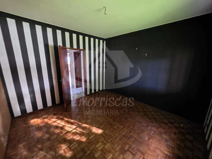 Moradia T4 para Venda em Pontinha e Famões Foto 21