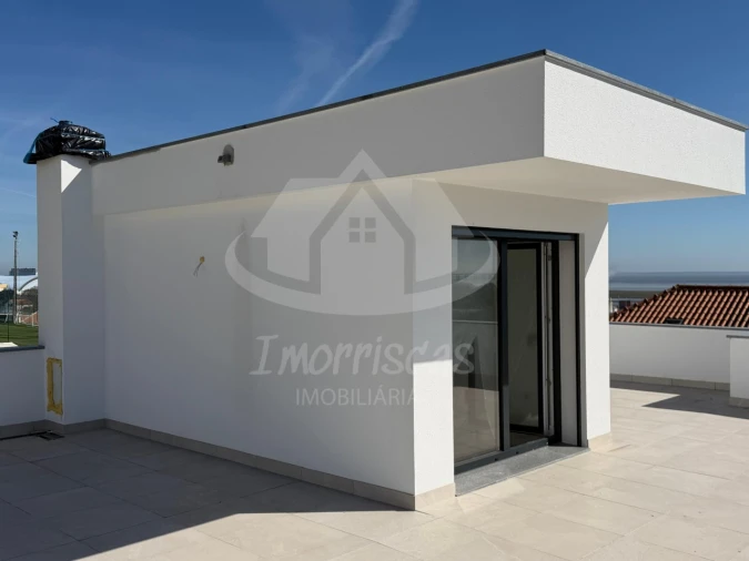 Moradia T4 para Venda em Santa Iria de Azoia, São João da Talha e Bobadela Foto 7