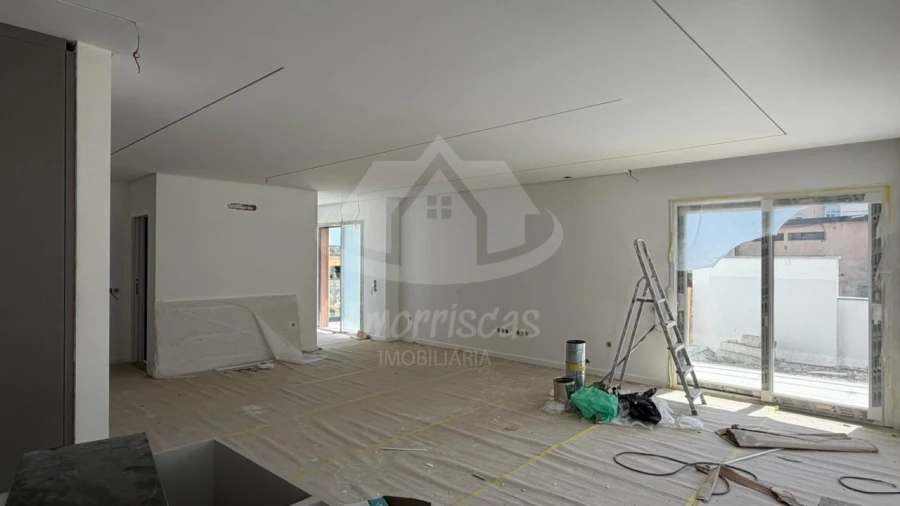 Moradia T4 para Venda em Santa Iria de Azoia, São João da Talha e Bobadela Foto 12