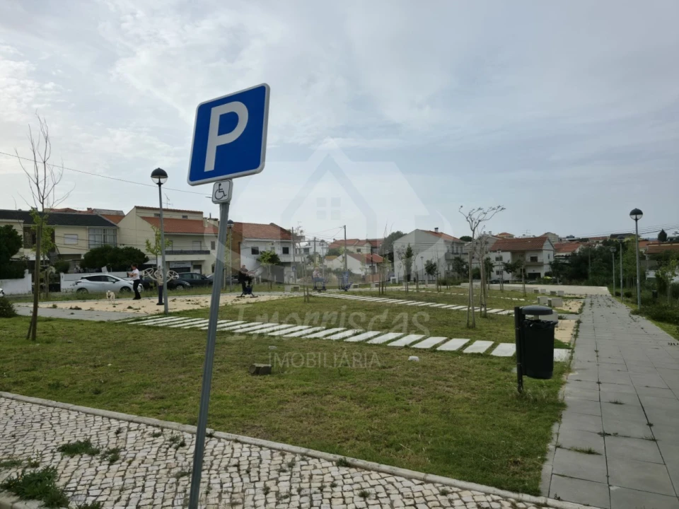 Moradia T3 para Venda em Santa Iria de Azoia, São João da Talha e Bobadela Foto 41