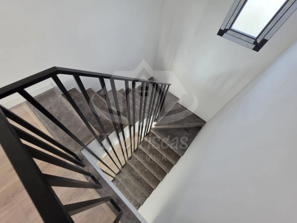 Moradia T3 para Venda em Santa Iria de Azoia, São João da Talha e Bobadela Foto 16