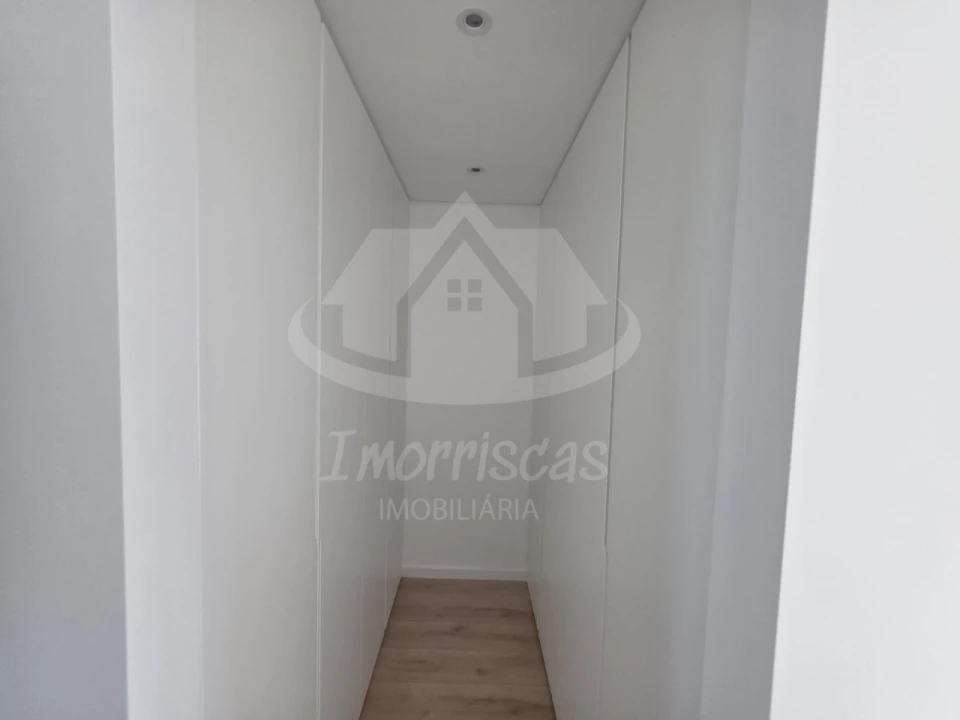 Moradia T3 para Venda em Santa Iria de Azoia, São João da Talha e Bobadela Foto 21