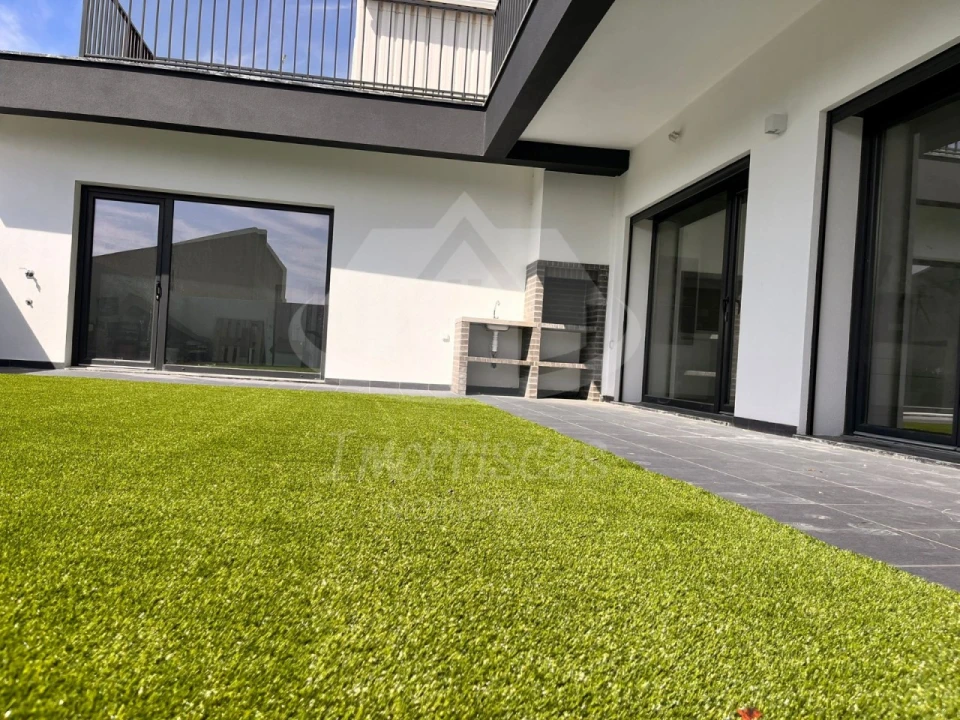 Moradia T3 para Venda em Santa Iria de Azoia, São João da Talha e Bobadela Foto 7