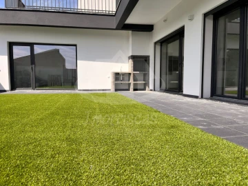 Moradia T3 para Venda em Santa Iria de Azoia, São João da Talha e Bobadela