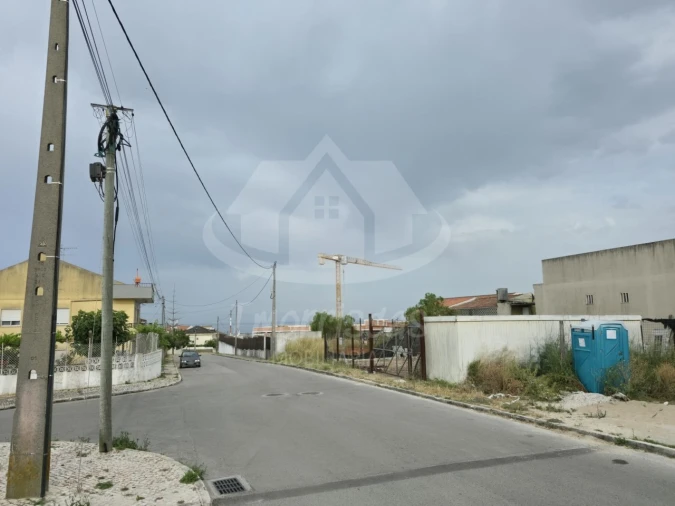 Moradia T3 para Venda em Santa Iria de Azoia, São João da Talha e Bobadela Foto 42