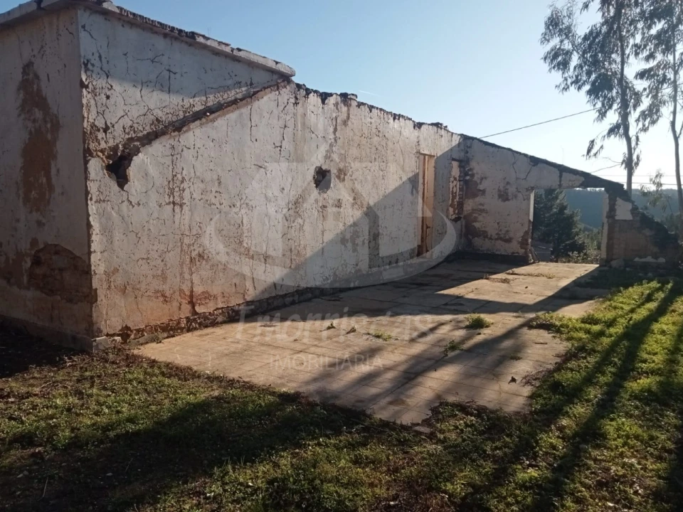 Moradia T2 para Venda em Vila de Rei Foto 7