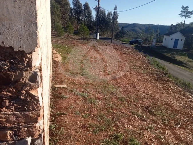 Moradia T2 para Venda em Vila de Rei Foto 8