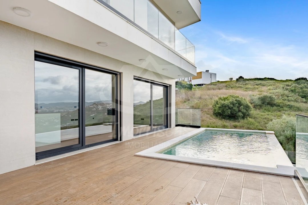 Moradia T4 para Venda em Santa Iria de Azoia, São João da Talha e Bobadela Foto 43