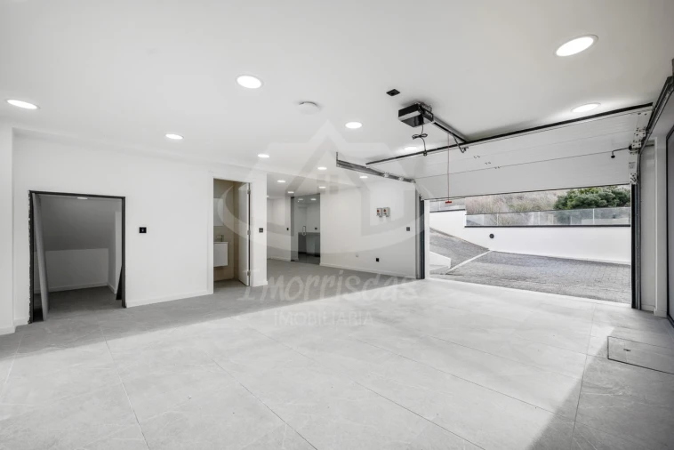 Moradia T4 para Venda em Santa Iria de Azoia, São João da Talha e Bobadela Foto 47