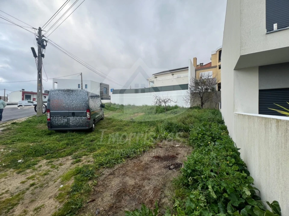 Moradia T4 para Venda em Santa Iria de Azoia, São João da Talha e Bobadela Foto 9