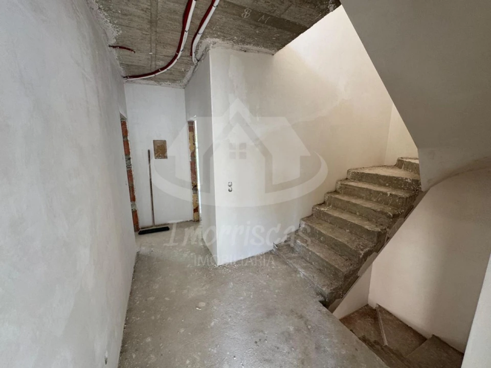 Moradia T5 para Venda em Santa Iria de Azoia, São João da Talha e Bobadela Foto 29