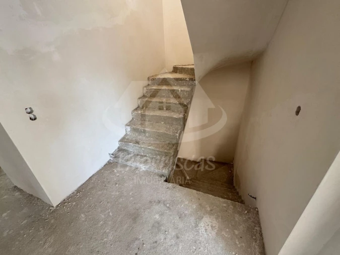 Moradia T5 para Venda em Santa Iria de Azoia, São João da Talha e Bobadela Foto 28