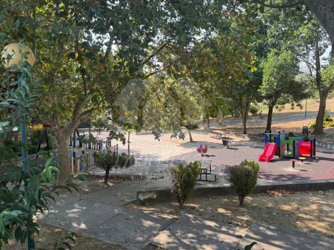 Moradia T5 para Venda em Santa Iria de Azoia, São João da Talha e Bobadela Foto 44