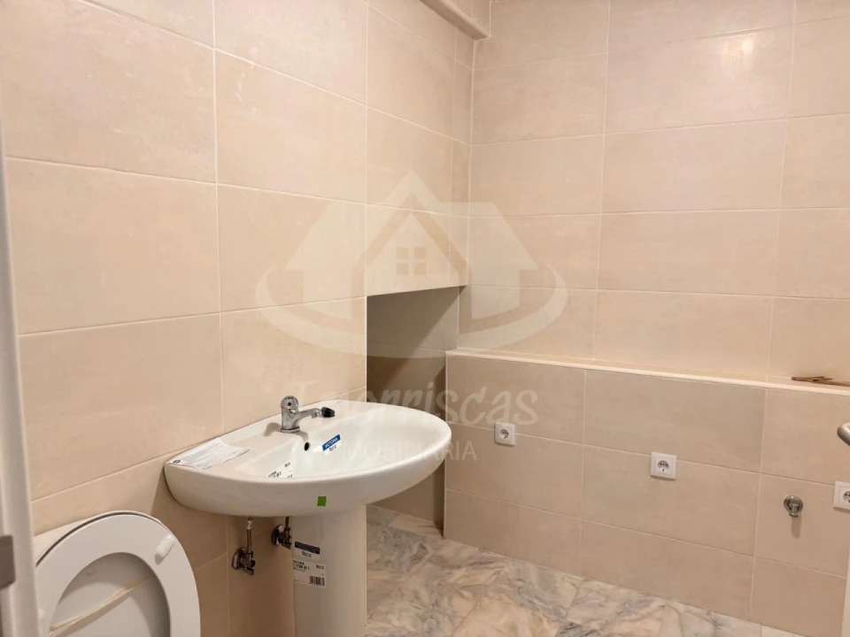 Moradia T5 para Venda em Santa Iria de Azoia, São João da Talha e Bobadela Foto 27