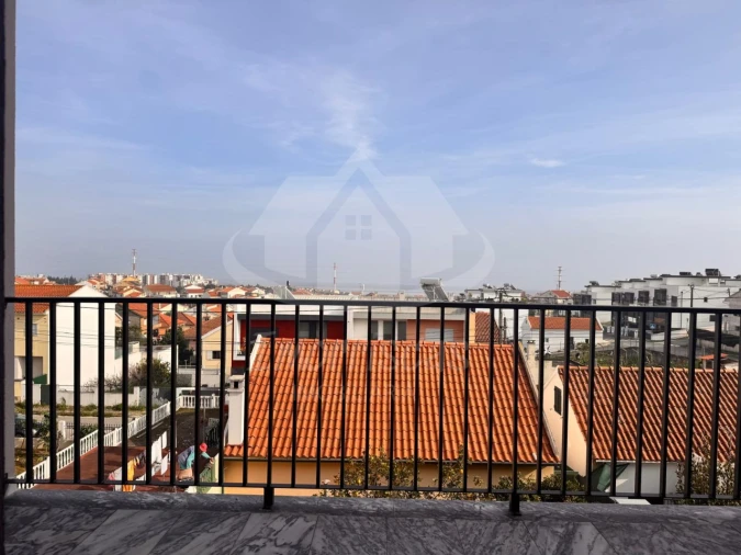 Moradia T5 para Venda em Santa Iria de Azoia, São João da Talha e Bobadela Foto 11