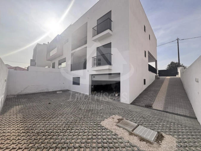 Moradia T5 para Venda em Santa Iria de Azoia, São João da Talha e Bobadela Foto 23