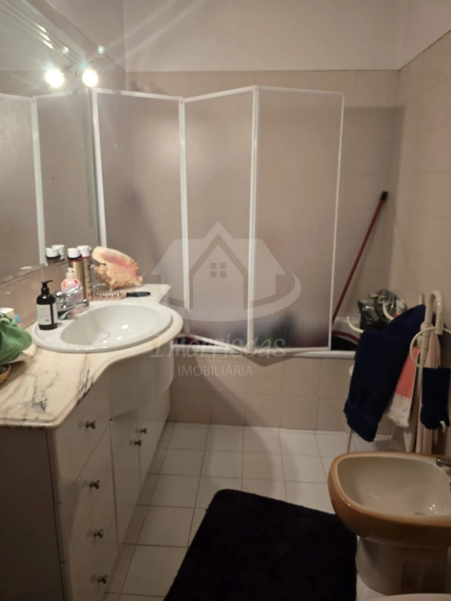 Apartamento T3 para Venda em Póvoa de Santa Iria e Forte da Casa Foto 25