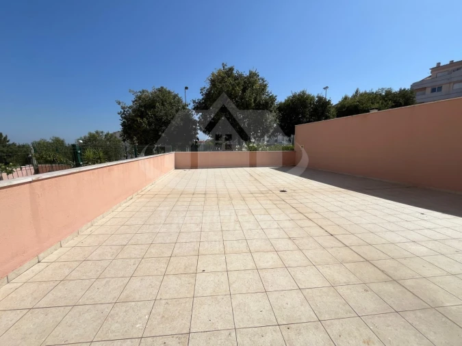 Loja para Venda em Póvoa de Santa Iria e Forte da Casa Foto 12