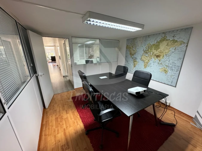 Armazém para Venda em Póvoa de Santa Iria e Forte da Casa Foto 21