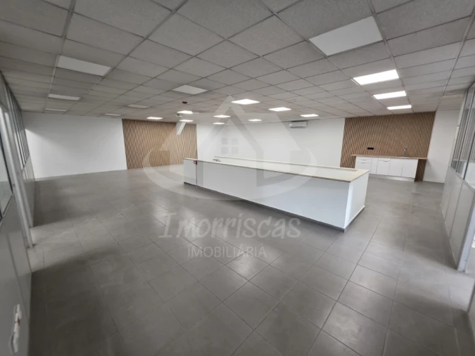 Escritório para Arrendamento em Santa Iria de Azoia, São João da Talha e Bobadela Foto 1