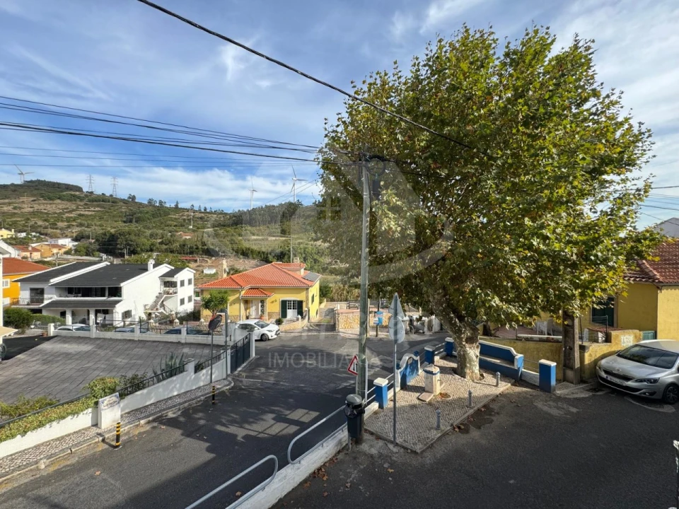 Moradia T2 para Venda em Fanhões Foto 18