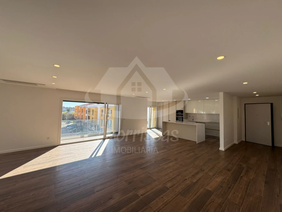 Apartamento T4 para Venda em Alcochete Foto 6