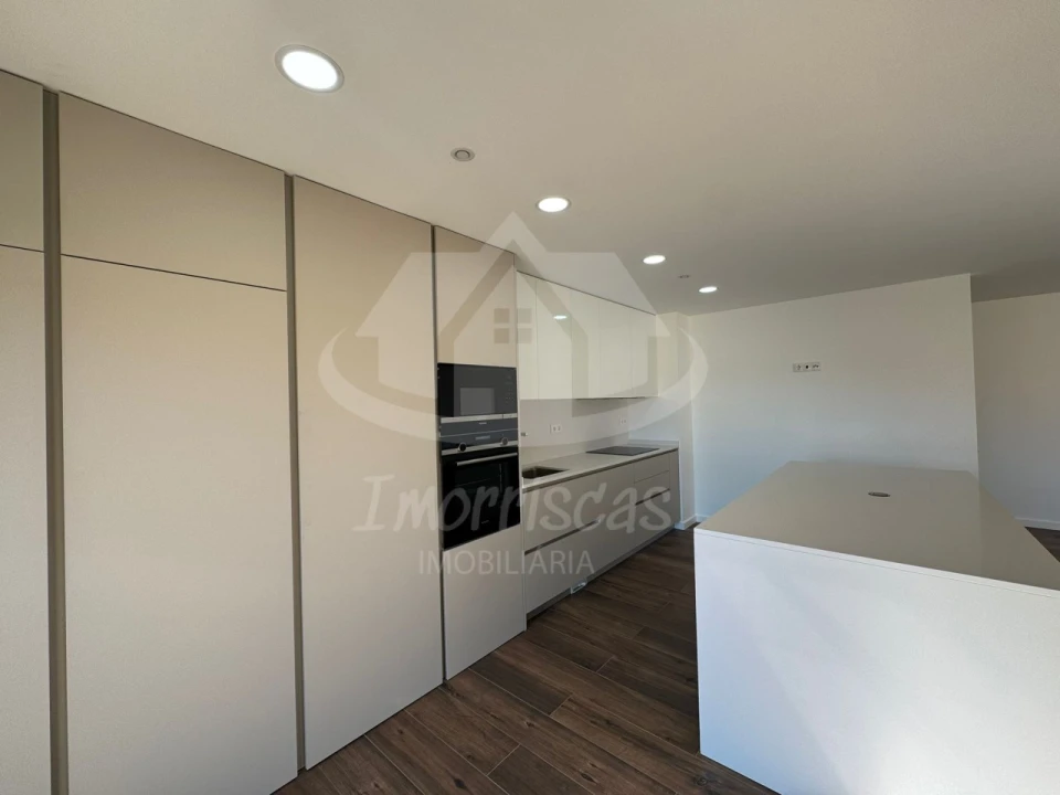 Apartamento T4 para Venda em Alcochete Foto 13