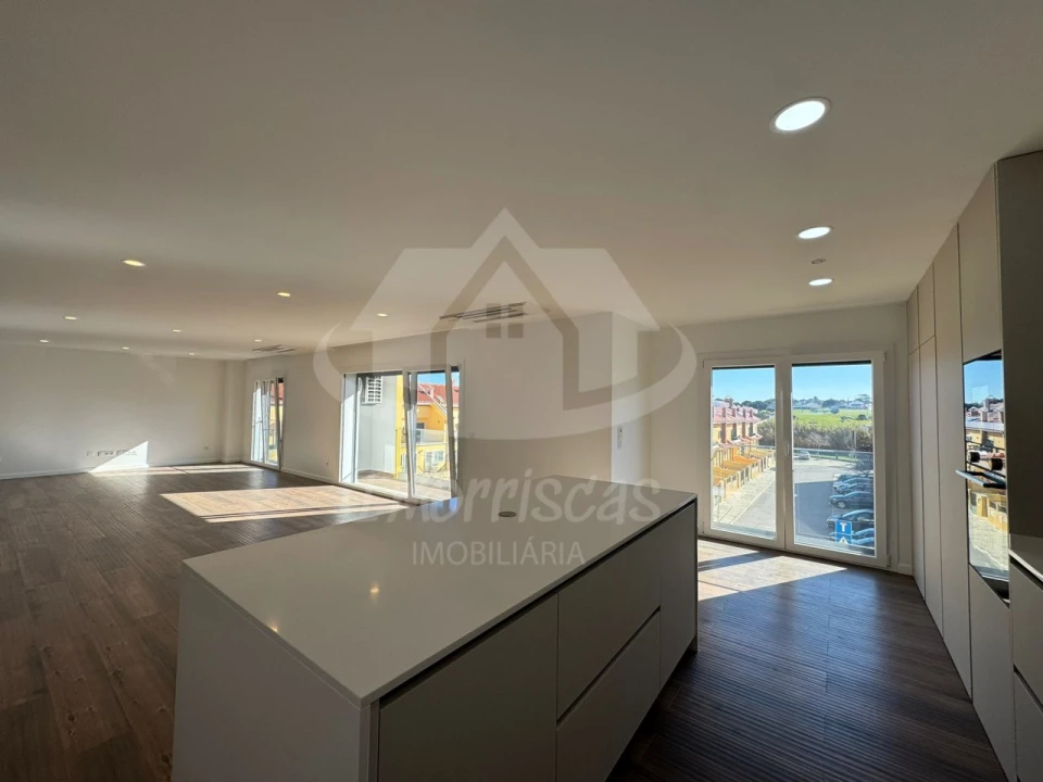 Apartamento T4 para Venda em Alcochete Foto 15