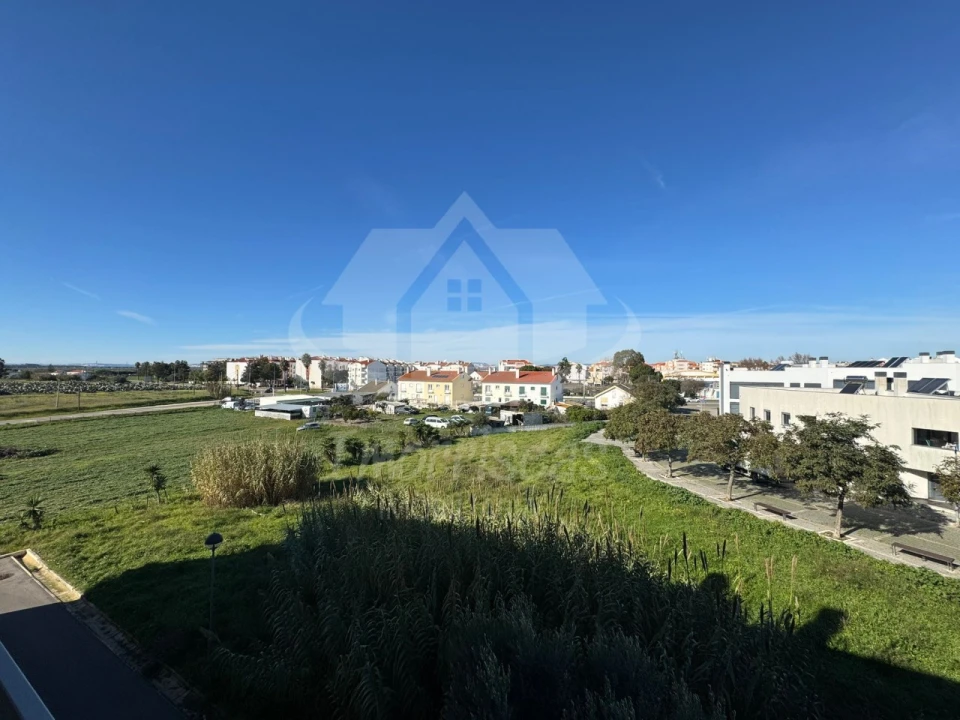 Apartamento T4 para Venda em Alcochete Foto 47