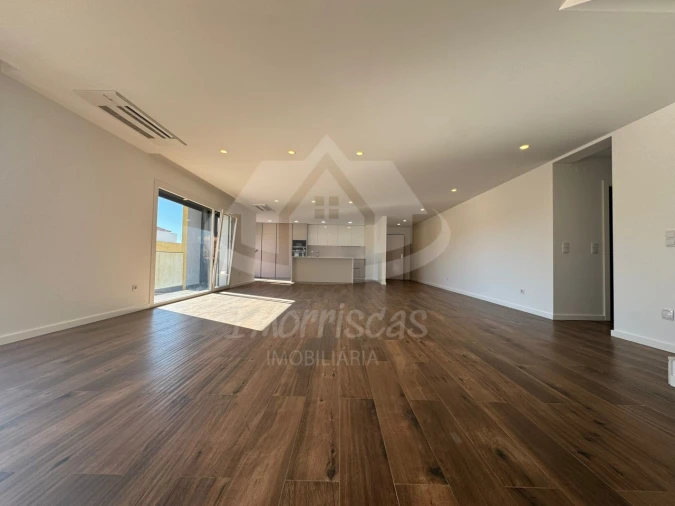 Apartamento T4 para Venda em Alcochete Foto 7