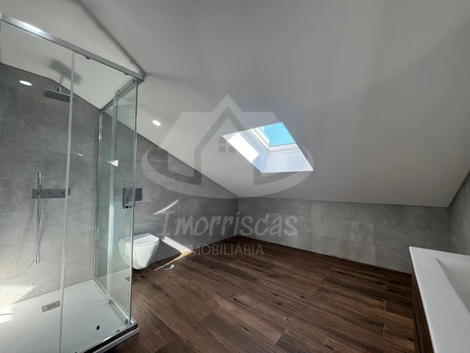 Apartamento T4 para Venda em Alcochete Foto 34