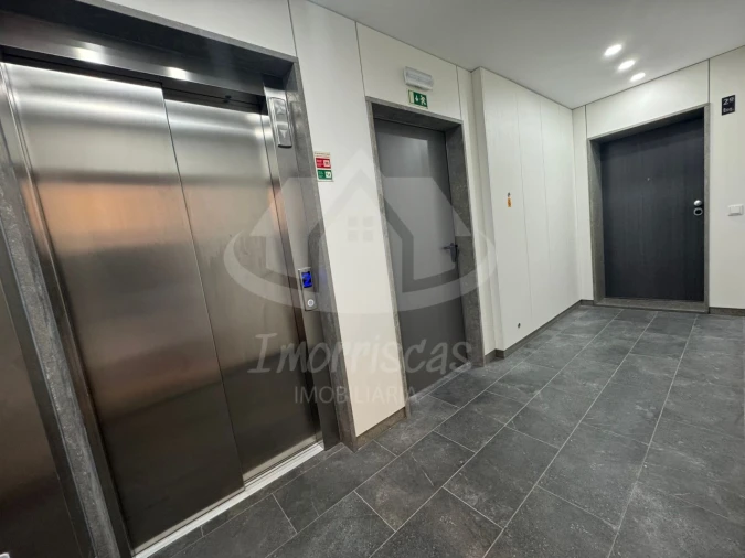 Apartamento T4 para Venda em Alcochete Foto 42