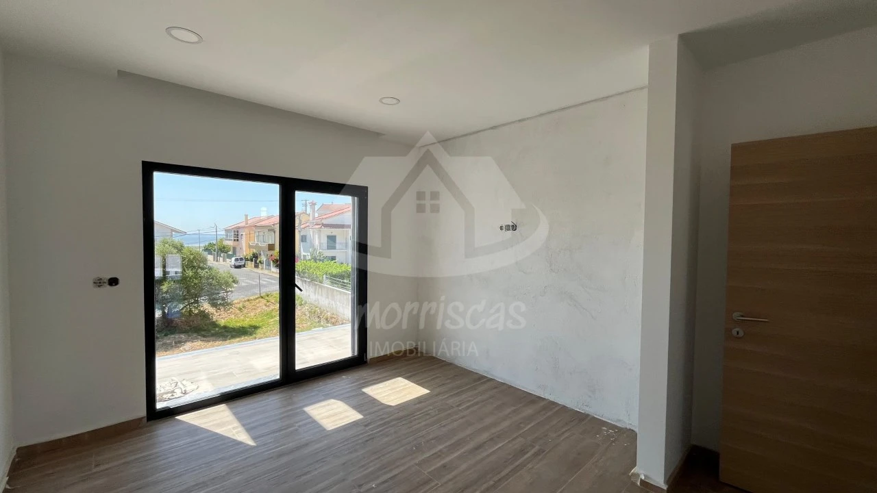 Moradia T3 para Venda em Santa Iria de Azoia, São João da Talha e Bobadela Foto 7