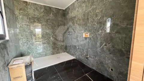 Moradia T3 para Venda em Santa Iria de Azoia, São João da Talha e Bobadela